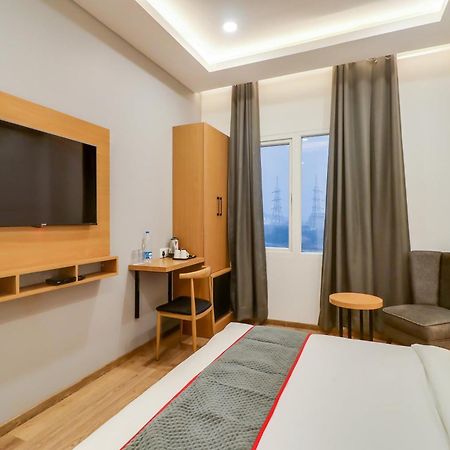 Hotel Super Townhouse Jashn Chinhat Zewnętrze zdjęcie